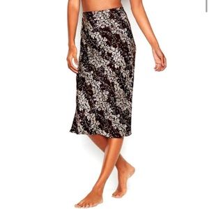 VICTORIA'S SECRET Midi Slip Skirt Black dark romantic Floral Skirt XS